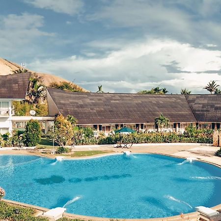 Hotel Suni Sentani - Managed By East Season Джаяпура Екстериор снимка