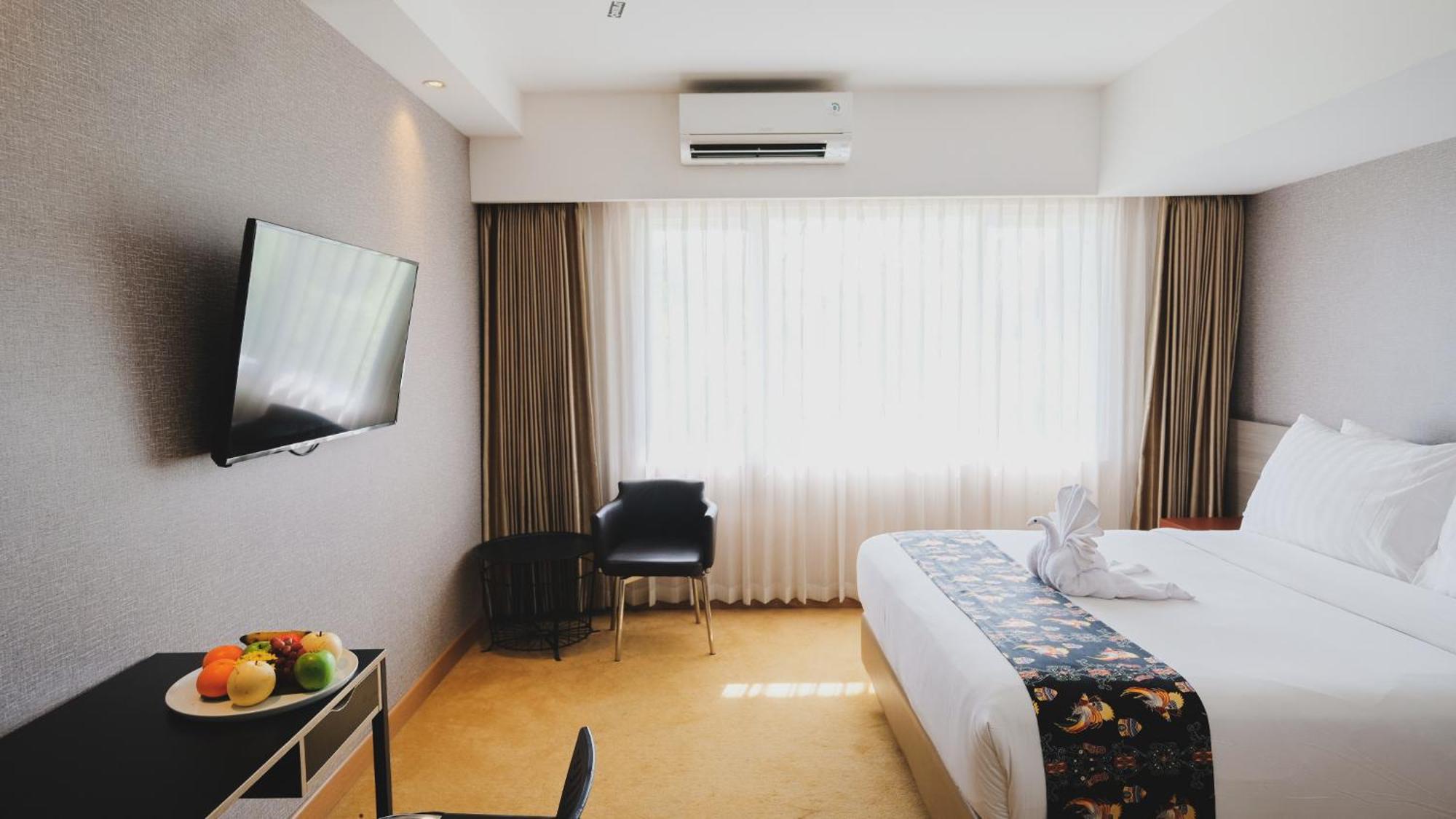 Hotel Suni Sentani - Managed By East Season Джаяпура Екстериор снимка
