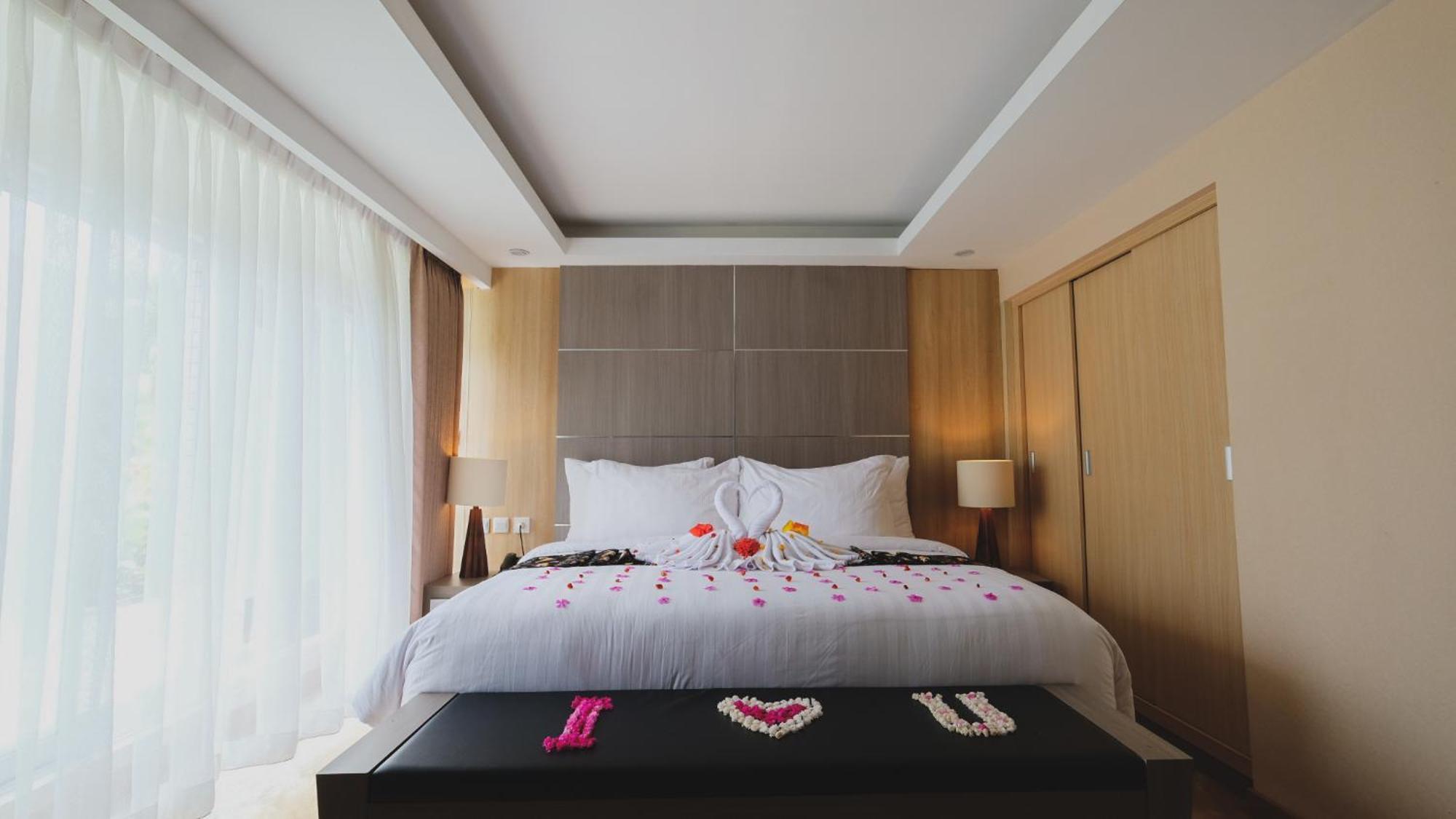 Hotel Suni Sentani - Managed By East Season Джаяпура Екстериор снимка